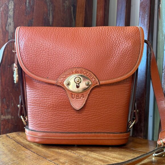 Dooney & Bourke Spectator Crossbody Bag – British Tan AWL - Picture 1 of 15